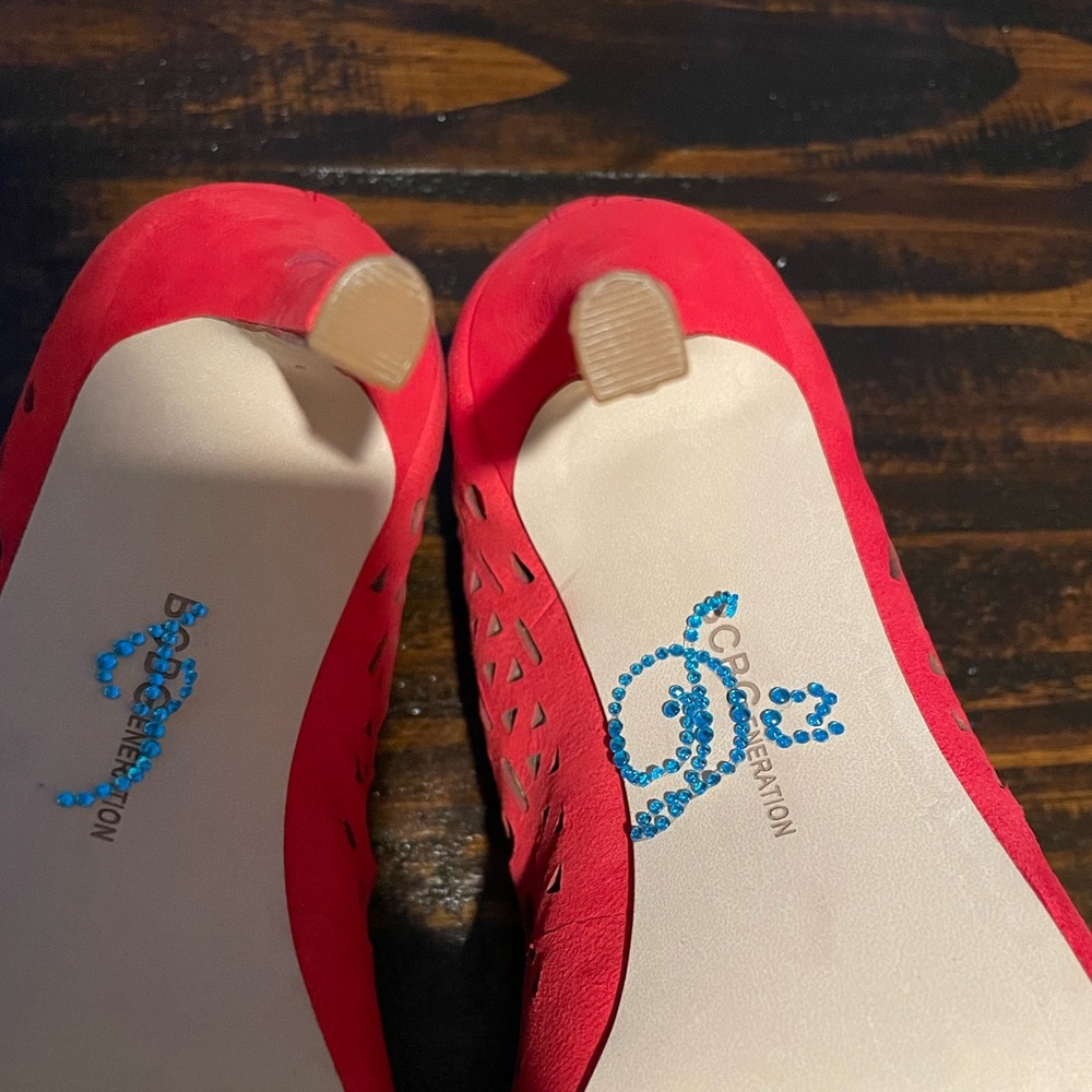 BCBG HEELS - Picture 9 of 12